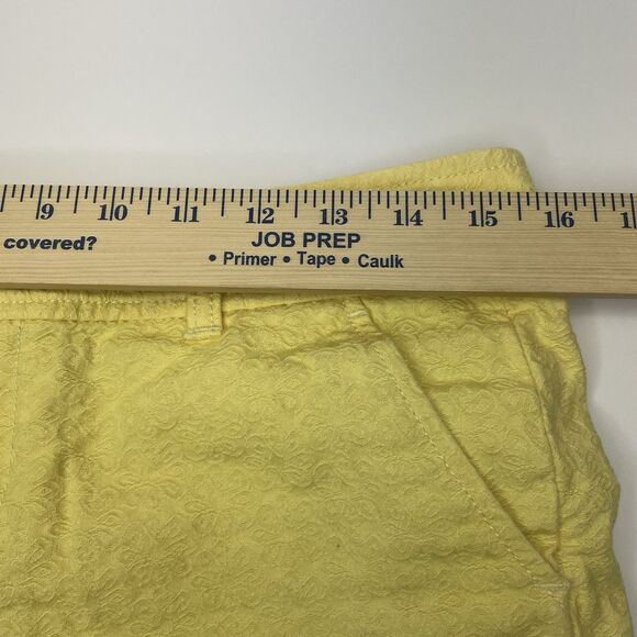 Lilly Pulitzer Shorts Yellow w/ Textured Pattern 100% Cotton Women’s Size 6 - Picture 7 of 11